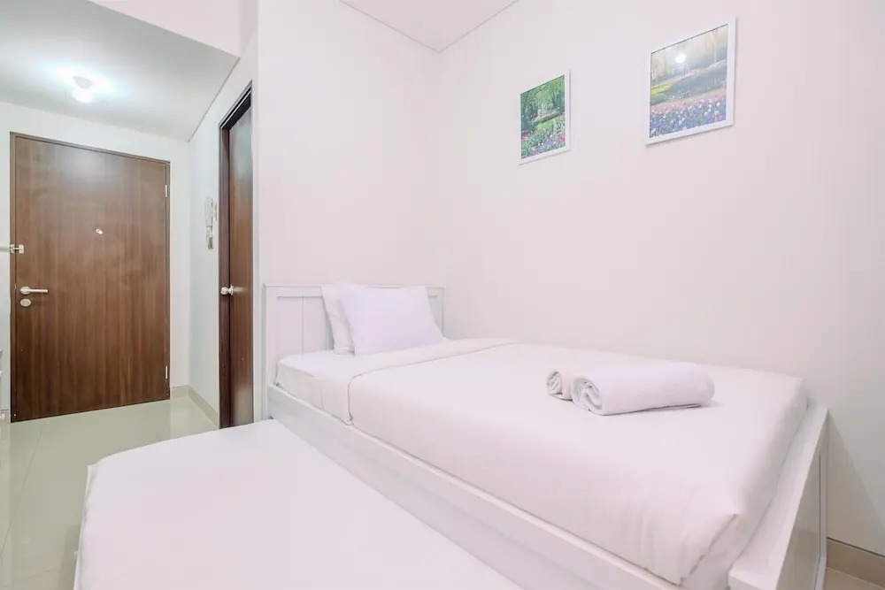 Minimalist And Cozy Studio (No Kitchen) Transpark Cibubur Apartment
