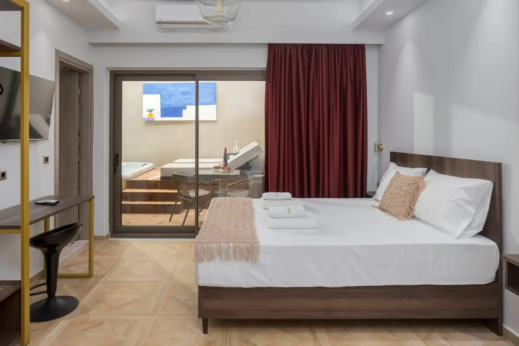 Royal Gold City Suites by Omilos Hotels
