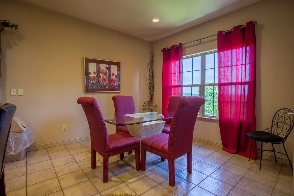Kyler's Kondo 5 Bedroom Villa