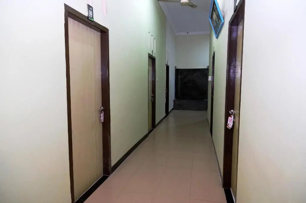 RedDoorz Syariah near Universitas Batanghari Jambi