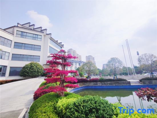 Huaihe Hotel