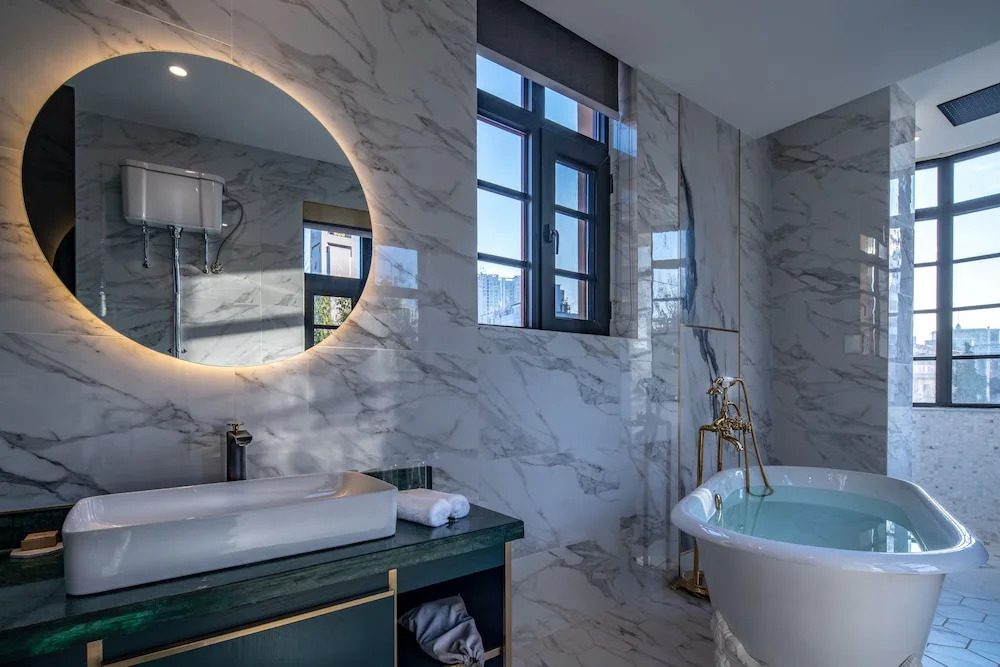 Moon and Chalice Boutique Hotel