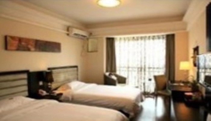 Super 8 Hotel Weifang Shengli Dong Jie