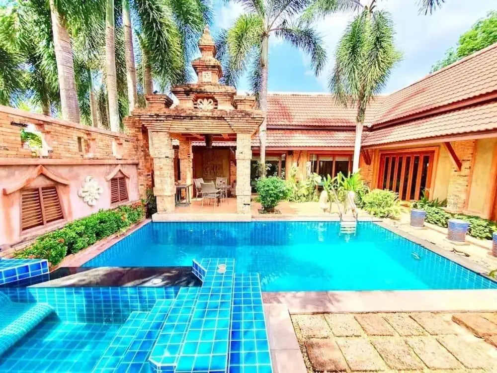 Balinese Pool Villa in Rawai