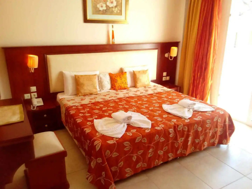 Royal Beach Hotel