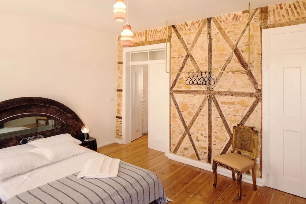 Lisbon Calling Rooms & Studio