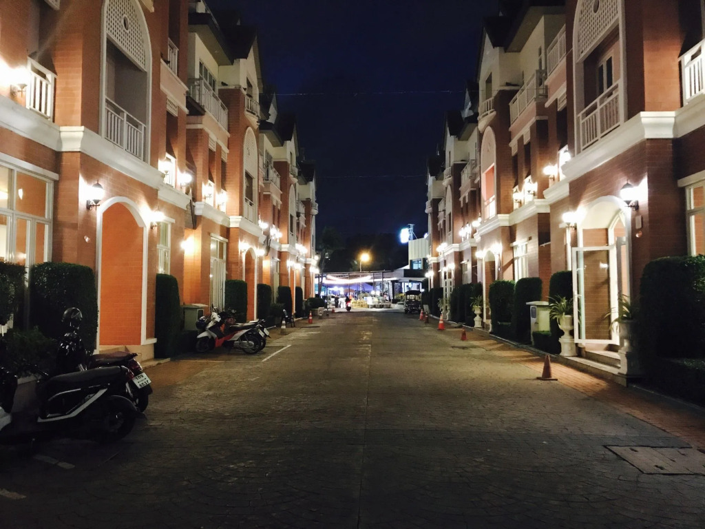 Phuket Racha Kata Homestay