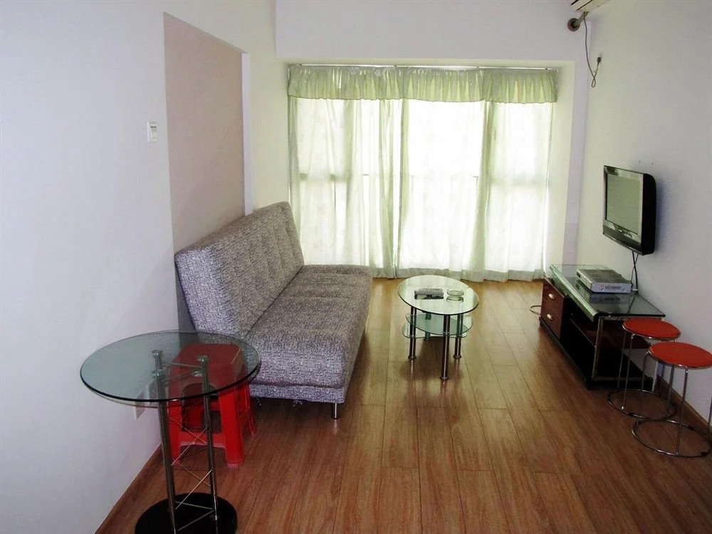 She & He Apartment(Luohu Zunyu)