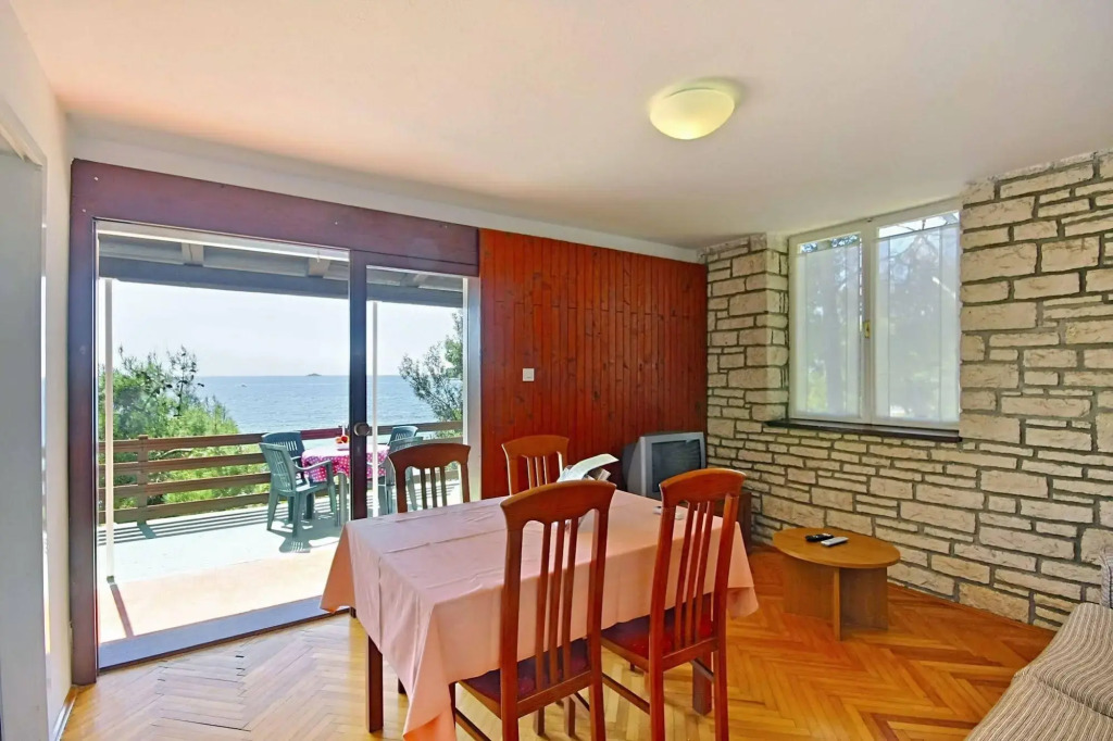 Al Mare Apartments