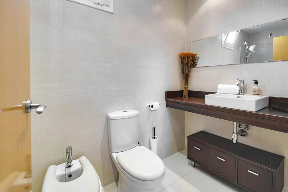 Fabulous 2 Bed with terrace close to Plaza España