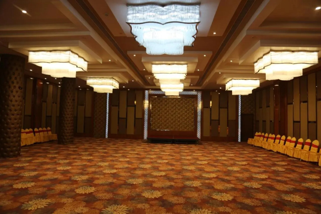 Leroy Grand - Yeshwanthpur