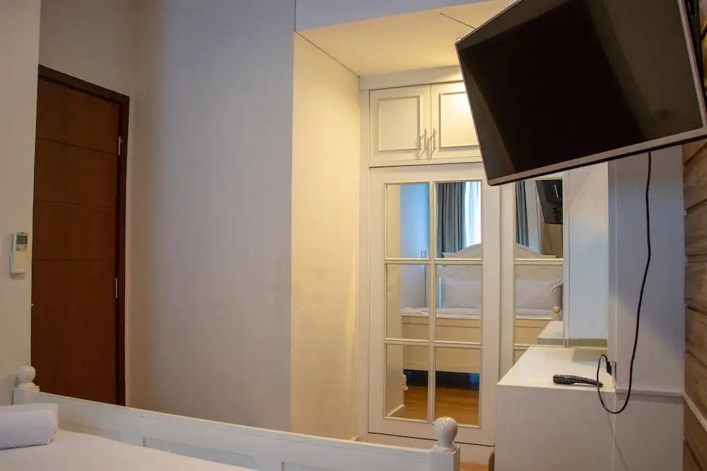 Nice And Cozy 1Br With Extra Room Apartment At Capitol Park Residence