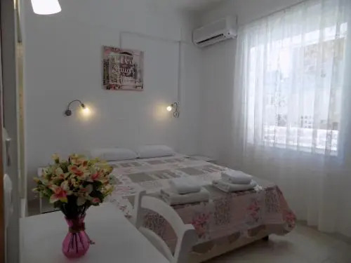 Eva Ivoni apartments