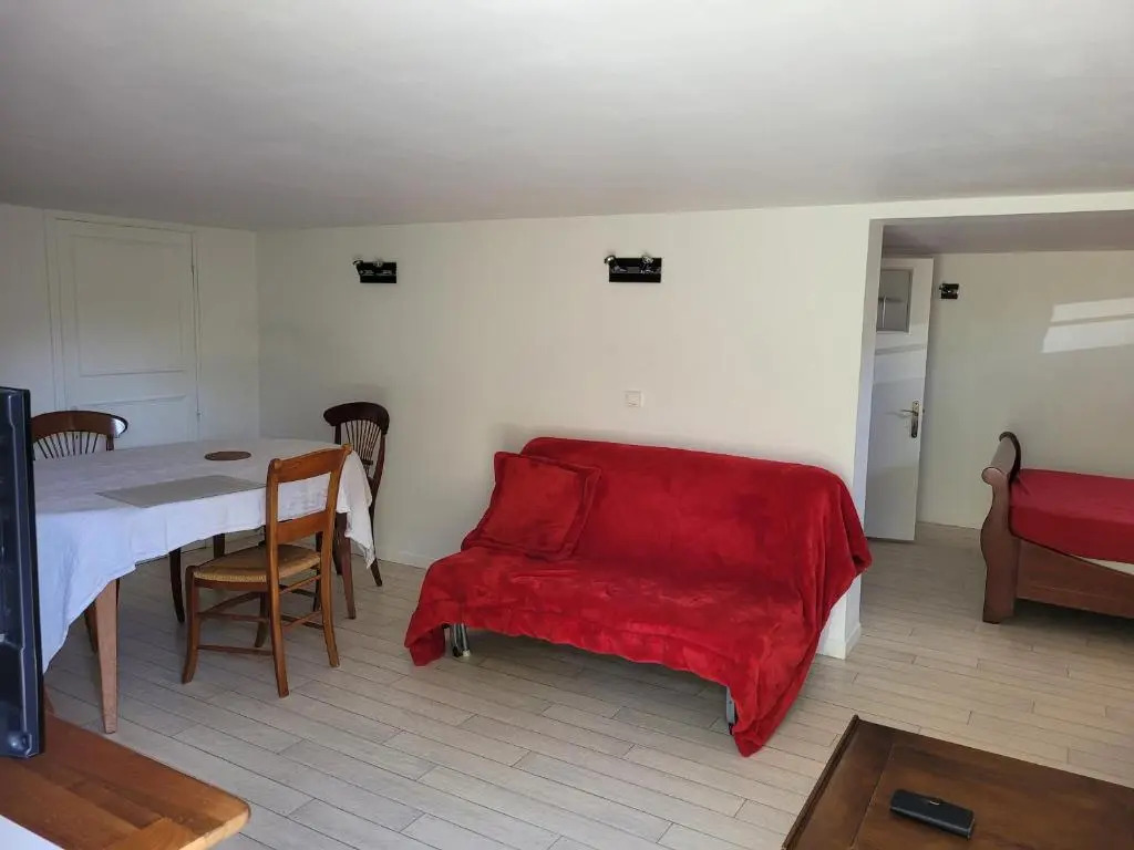 logement à 50 m de la mer !