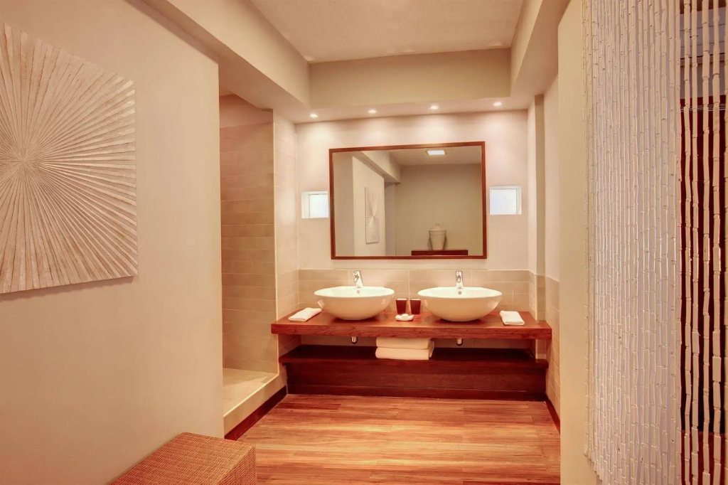 Solana Beach - Adults Only