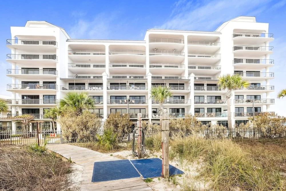 Grand Pointe 313 3 Bedrooms Gulf-front Stunning Views
