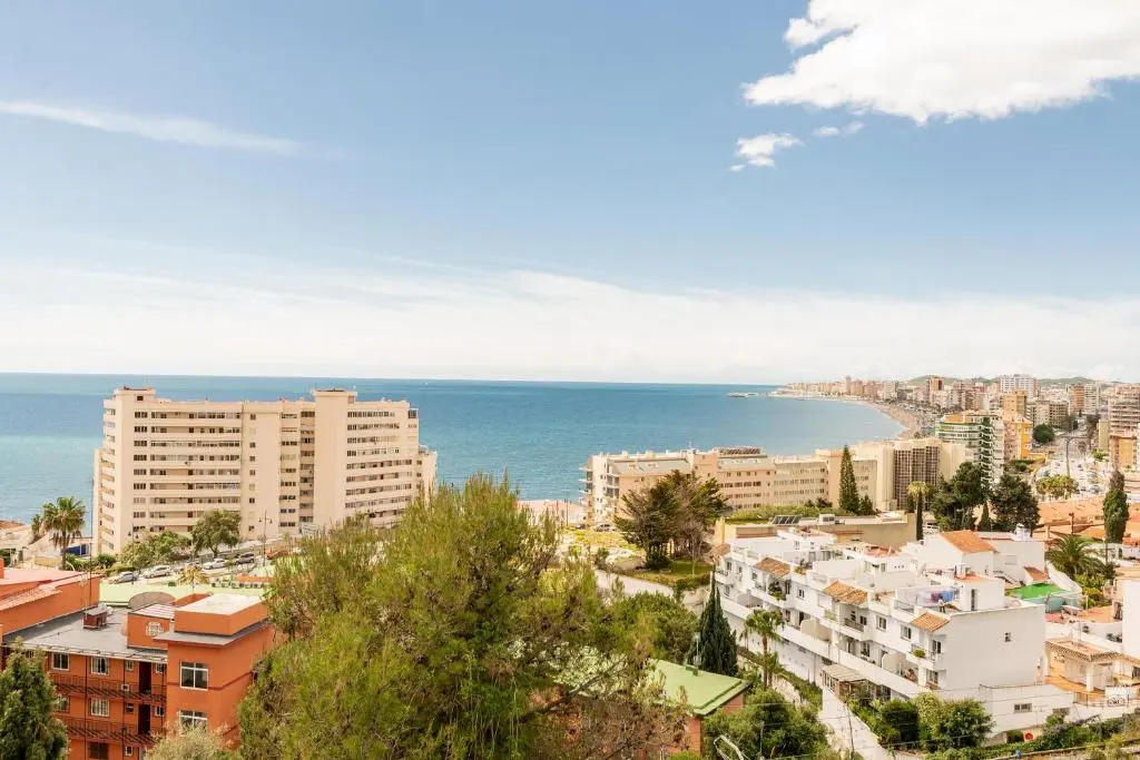 Torreblanca 4BDR Townhouse with Stunning Views