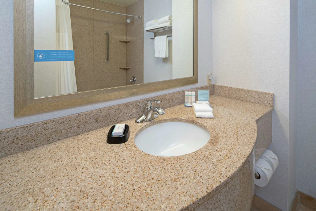 Hampton Inn & Suites Bremerton