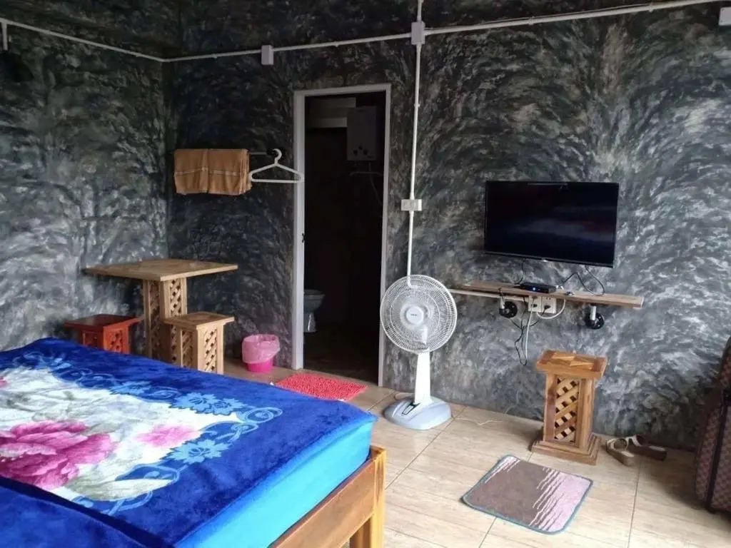Pilok hillhouse