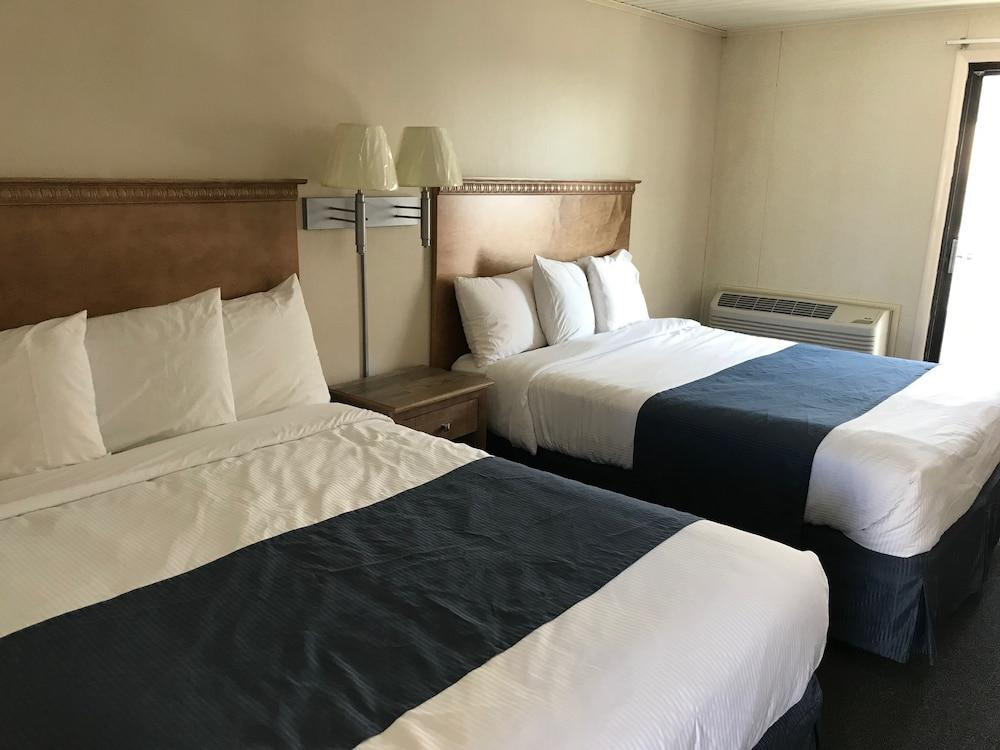 Simple Life Motel