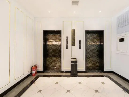 XANA Deluxe Hotel (Qingdao Beer Street Zhongshan Park)