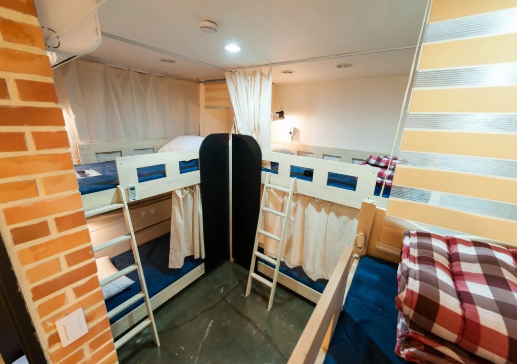 INNO Hostel & Pub Lounge Hongdae