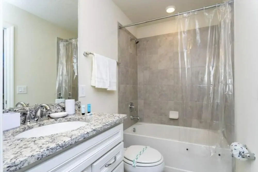 1807 Amazing brand new house