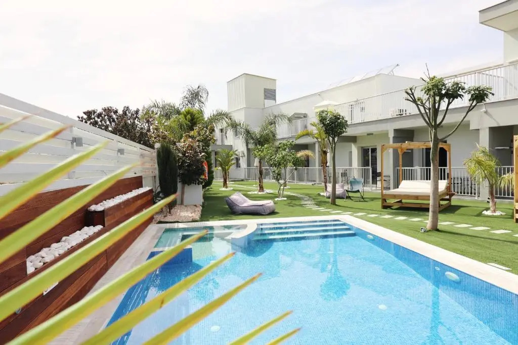 Silver Sea Holiday Apartments