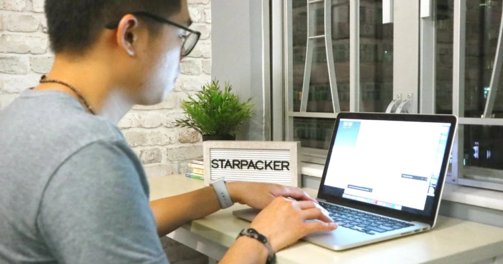 Starpacker - Hostel