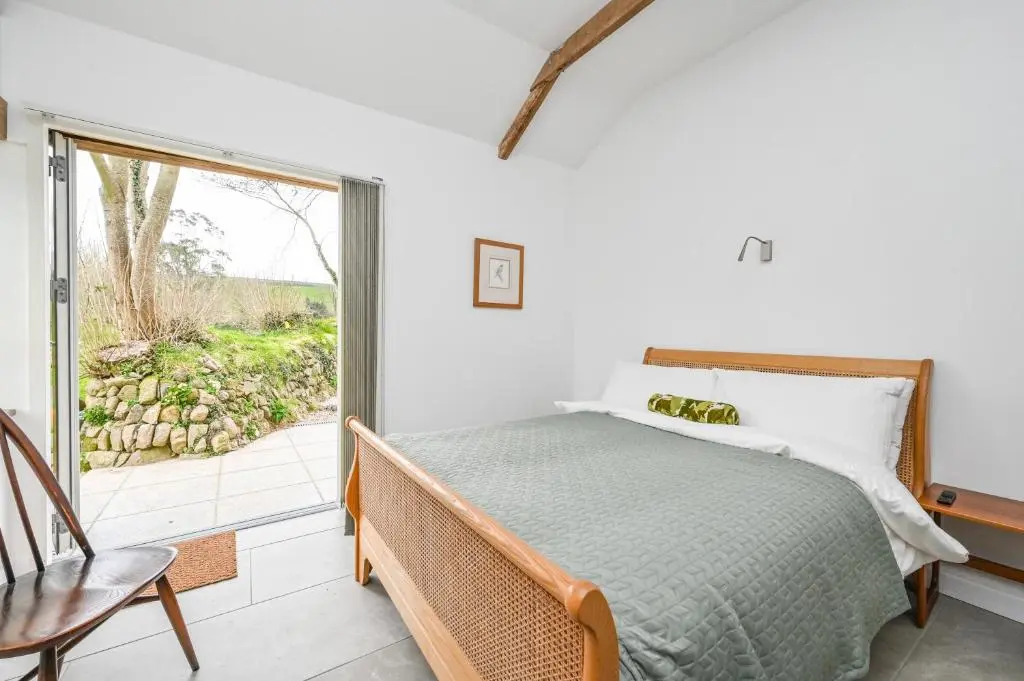 Cosy Rural Barn with Private Garden & Forest - The Cart Barn