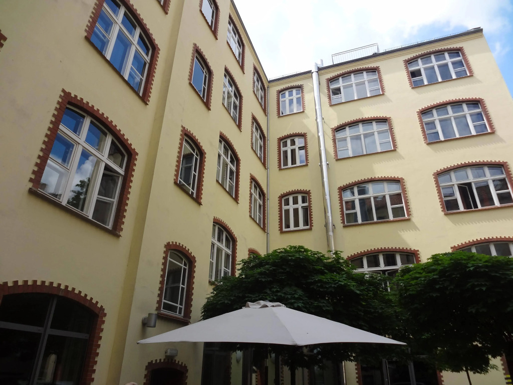 Hotel 103