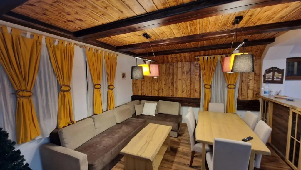 Ski House
