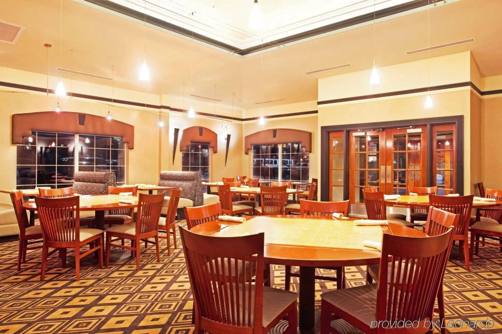Holiday Inn Grand Rapids-Airport by IHG
