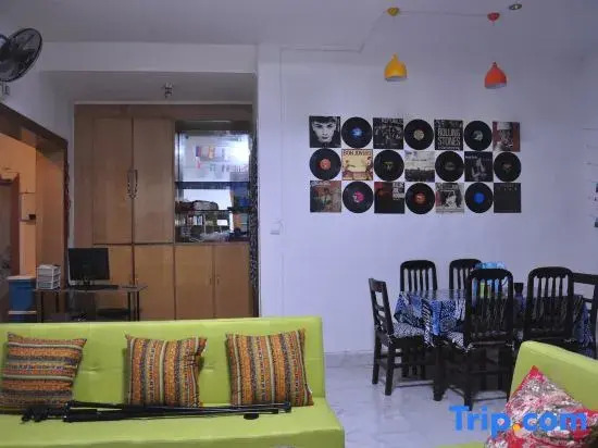 Dujiangyan Zifeiyu Hostel
