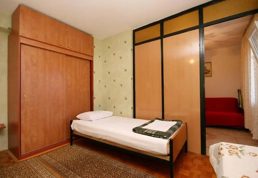 Apartments Ivy - 300 m from beach