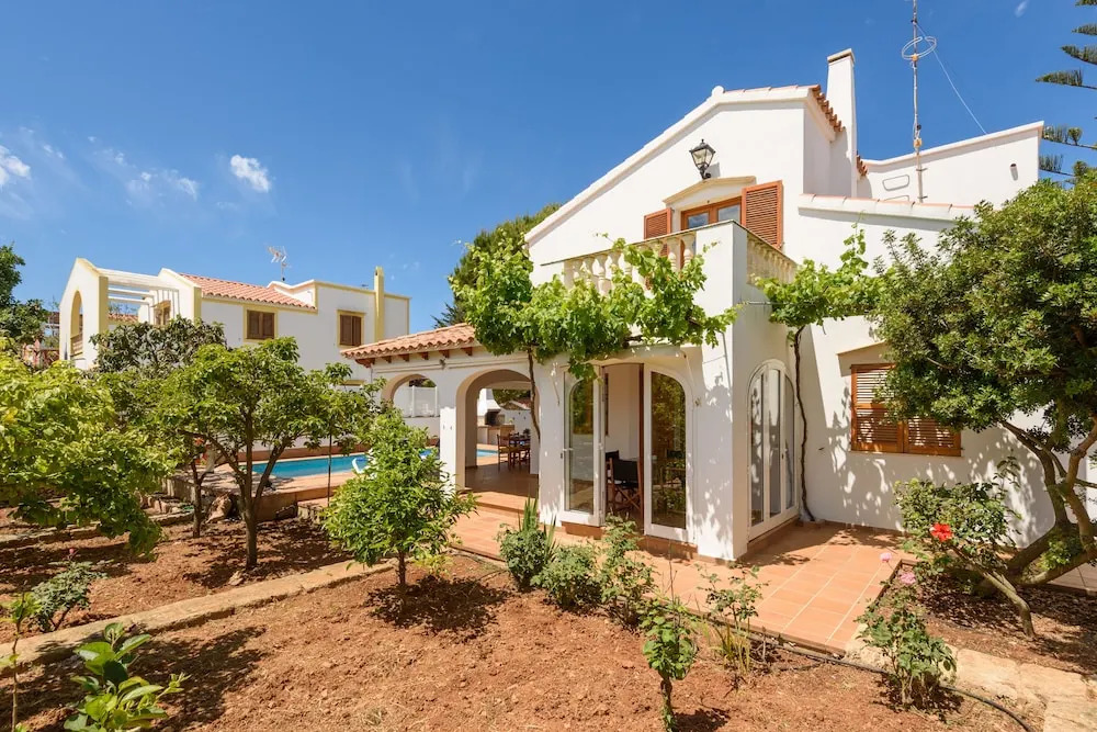 Villa Elena by Mauter Villas