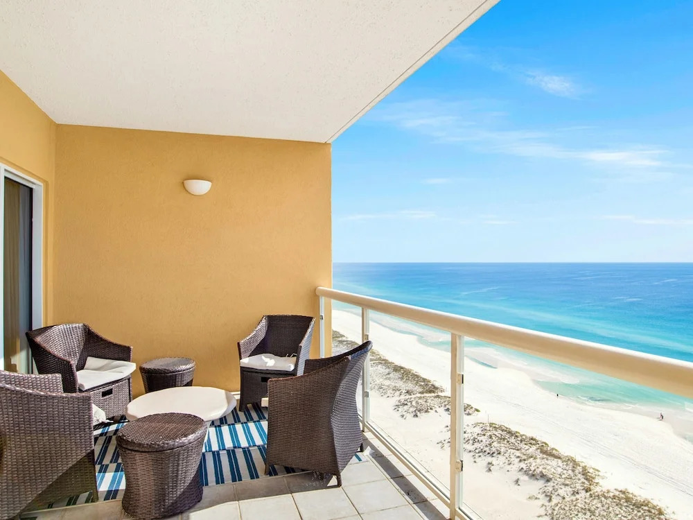 Emerald Isle Pensacola Beach by Southern Vacation Rentals
