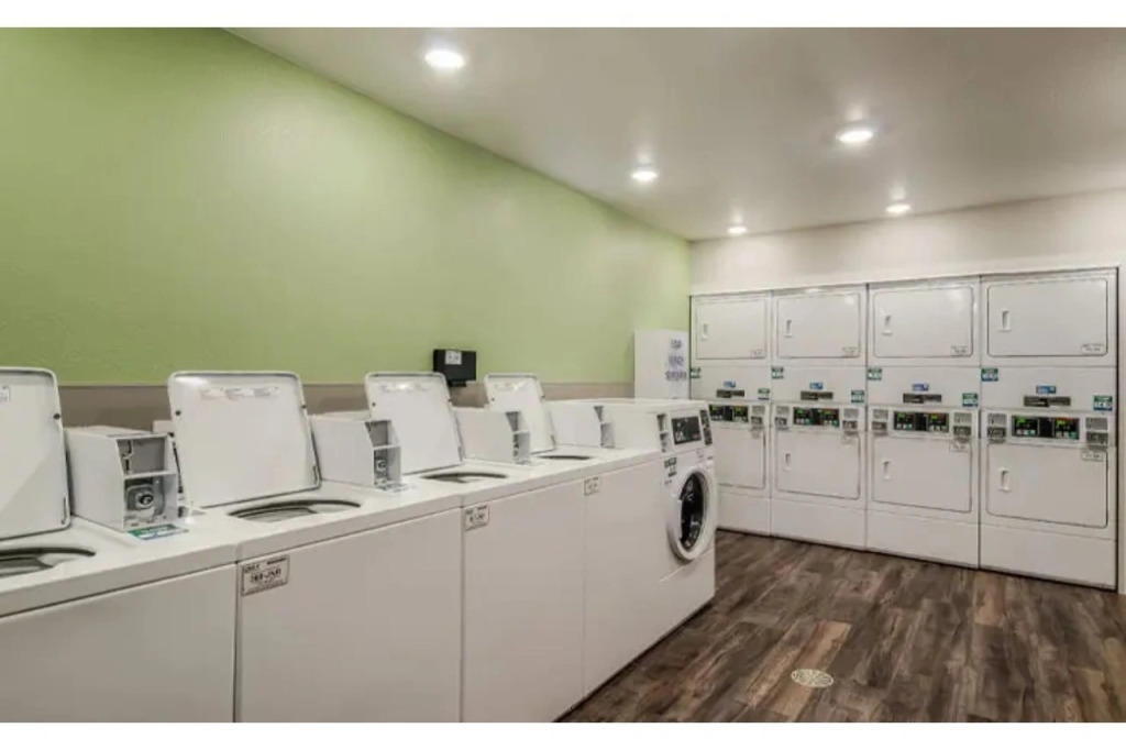 WoodSpring Suites Libertyville - Chicago