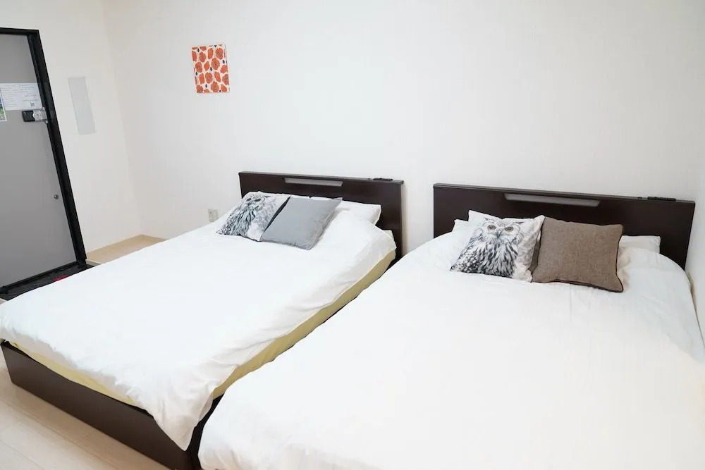 Metro Hanazonocho Apartment 2