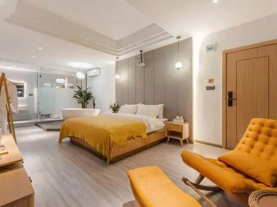 Dali li li wan xiang youth community hostel
