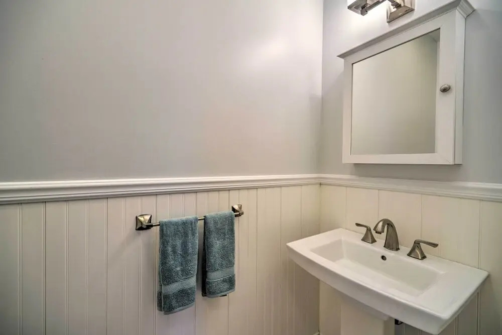 Walk to Belmont Stakes! Retreat w/ Game Room & Gym