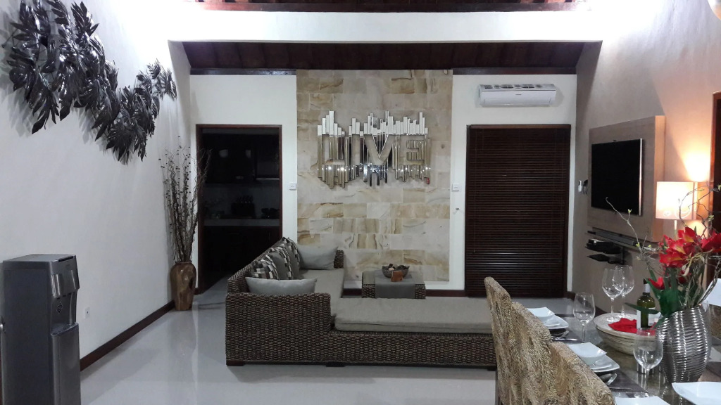 Exquisito Villa 2