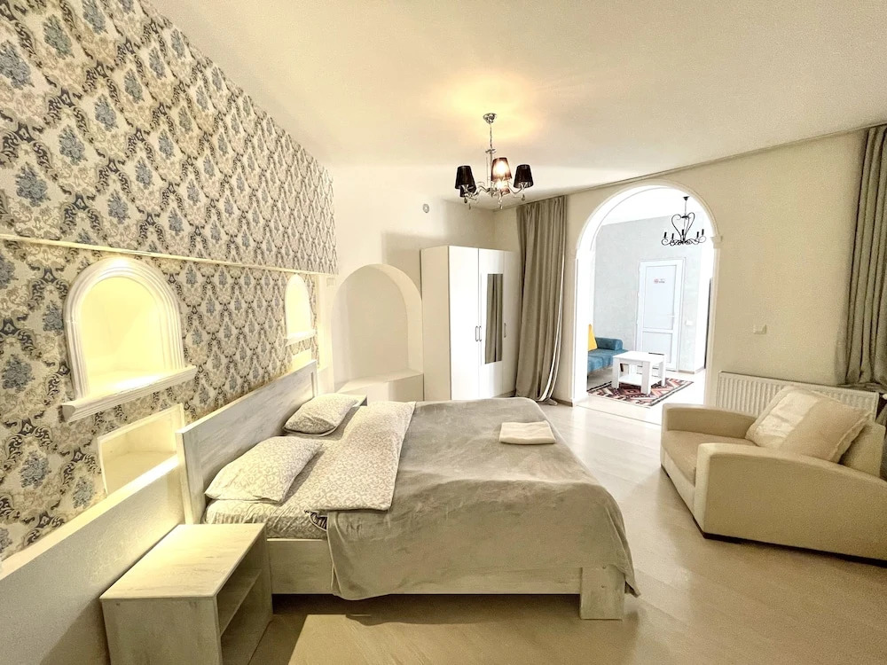 Grayhouse Elia Apartment