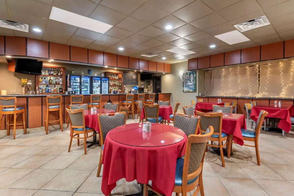 Quality Inn & Suites Vestal Binghamton near University