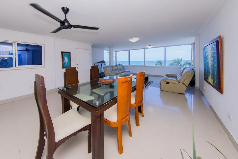 Malecon- Apartamento Frente Al Mar
