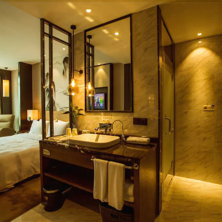 The Mingyi Hotel