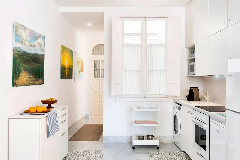 Pretty two bd Apartment Near the Cathedral Pasaje Santa Cruz II