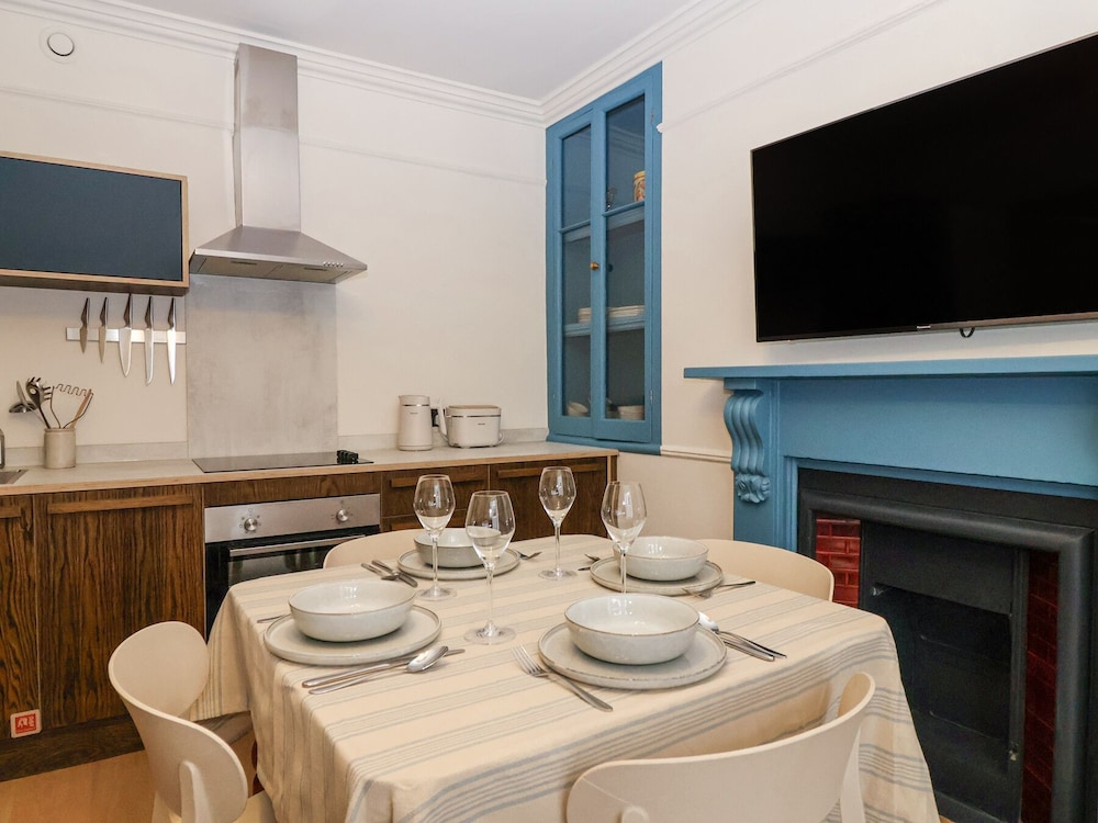 Tamar 2 Sussex Place