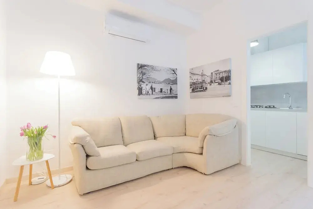 White Lake View Apartment by Rent all Como