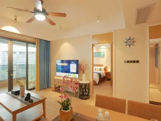 The sea Hotel.
